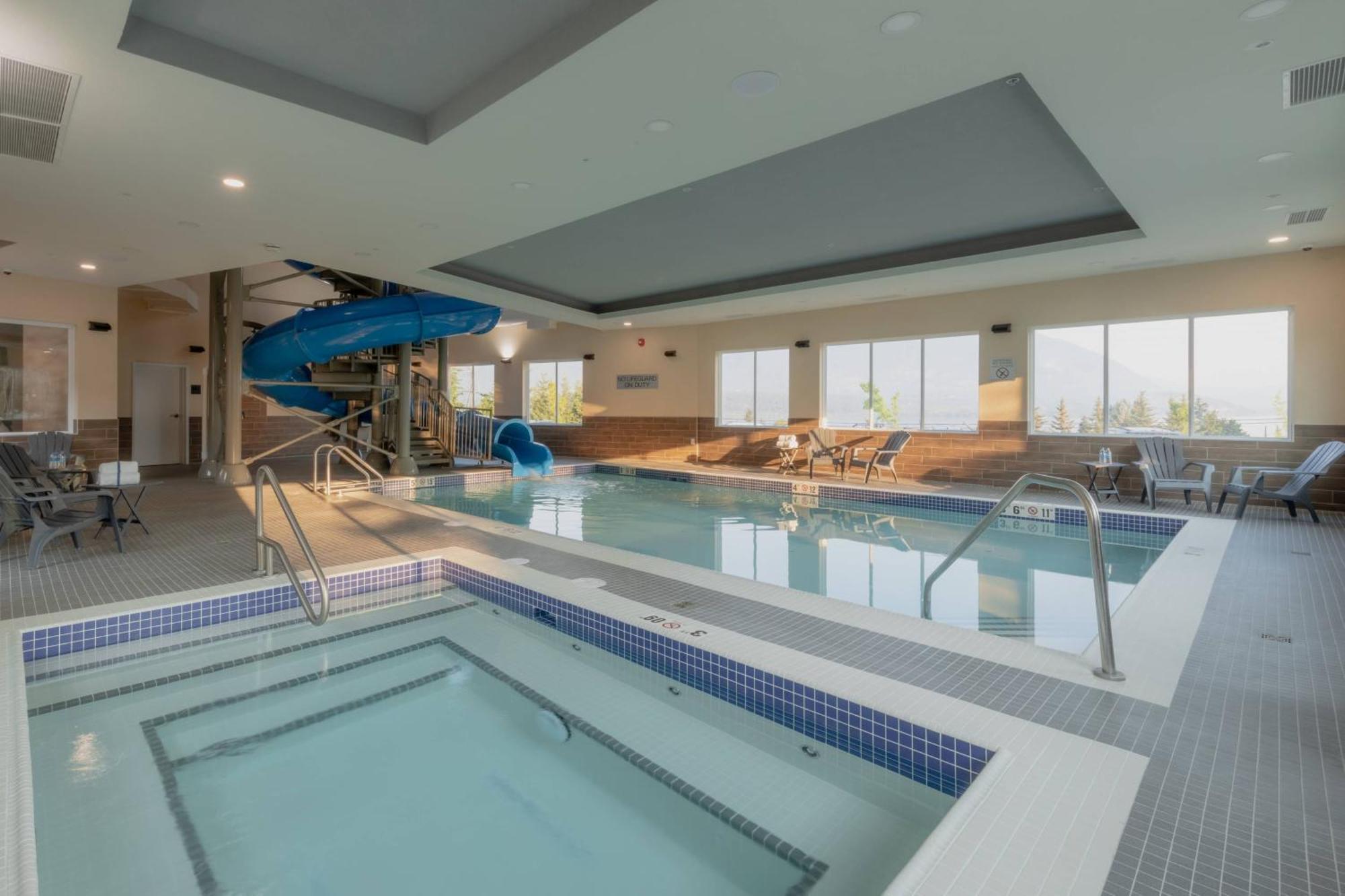 Fairfield Inn & Suites By Marriott Salmon Arm Zewnętrze zdjęcie