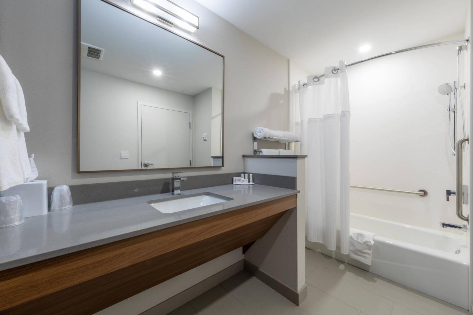 Fairfield Inn & Suites By Marriott Salmon Arm Zewnętrze zdjęcie