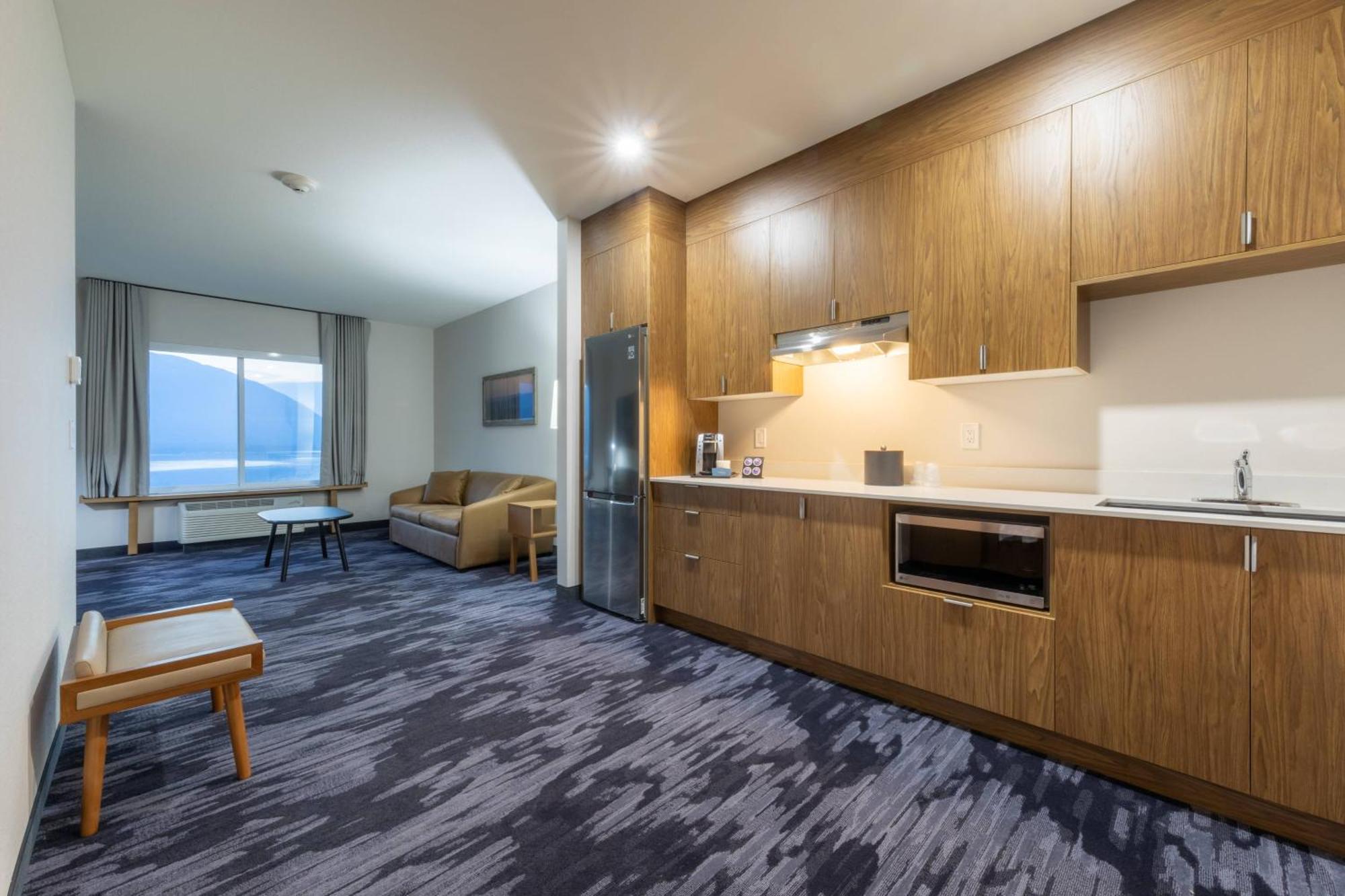 Fairfield Inn & Suites By Marriott Salmon Arm Zewnętrze zdjęcie